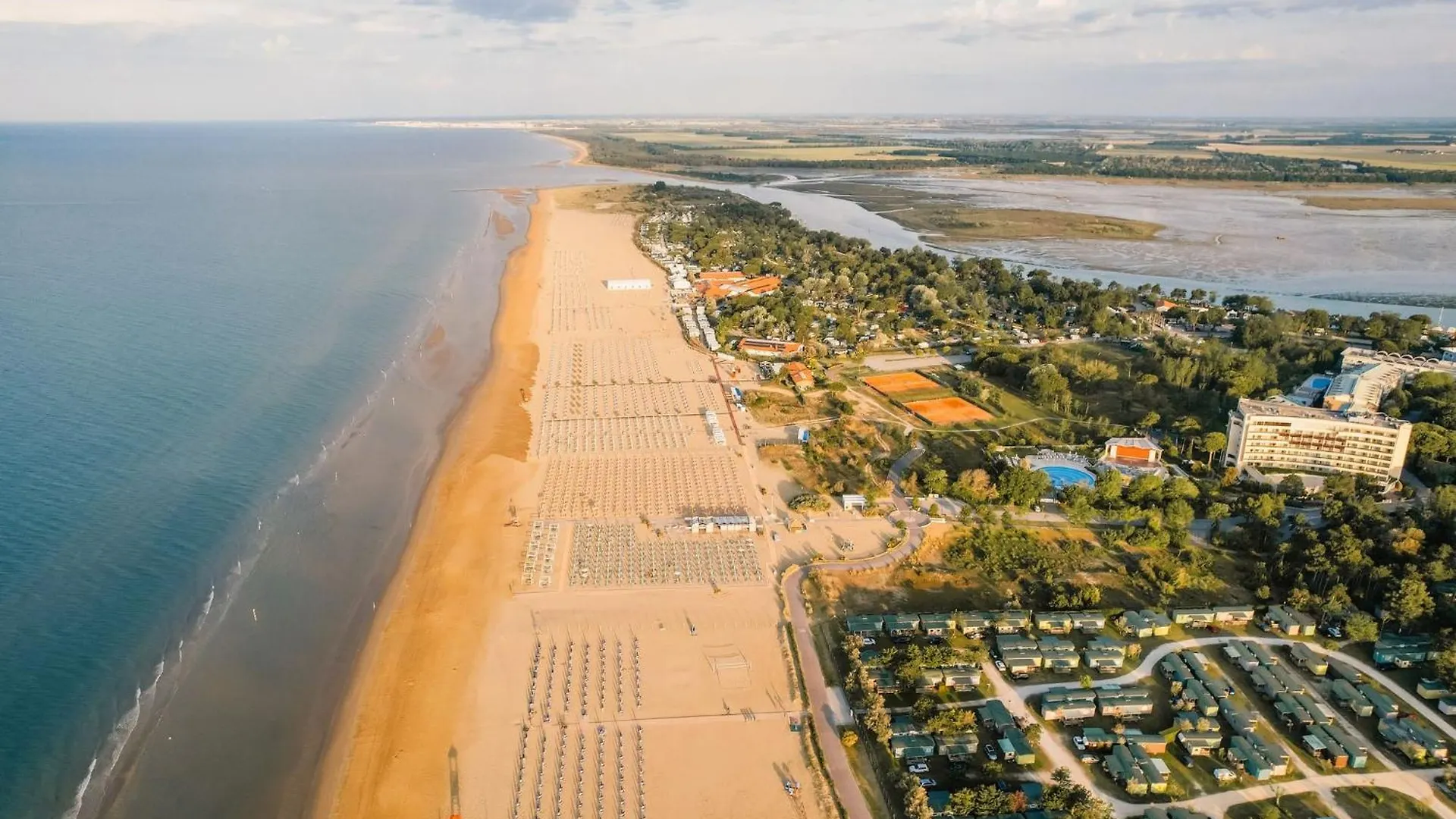 Nice Flat In A Great Location - Beahost Bibione 0*,  Italy